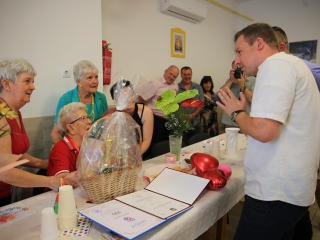 Családi körben köszöntötték 100. születésnapján - fotó: 