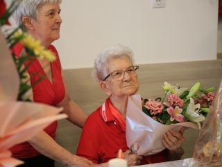 Családi körben köszöntötték 100. születésnapján - fotó: 