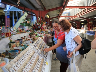 Kézművesek, háztáji termékek és koncert a piacon - fotó: 