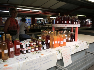 Kézművesek, háztáji termékek és koncert a piacon - fotó: 
