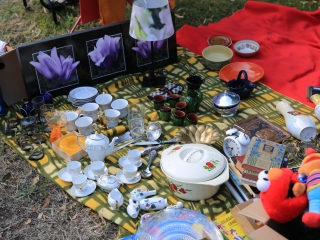 Közösségi kincsvadászat a volt újtelepi iskola udvarán - fotó: 