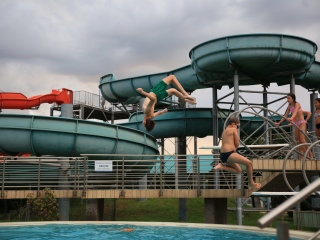 Strandok Éjszakája az élményfürdőben (2023) - fotó: 