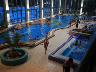 Strandok Éjszakája az élményfürdőben (2023) - fotó: 