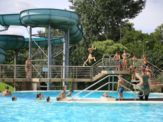 Évadzáró táborjárás, nagy csobbanásokkal - fotó: 