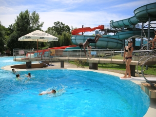 Évadzáró táborjárás, nagy csobbanásokkal - fotó: 