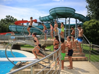 Évadzáró táborjárás, nagy csobbanásokkal - fotó: 