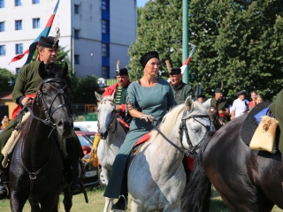 Zarándokok II. Lajos nyomában a Lajos-köveknél - fotó: 