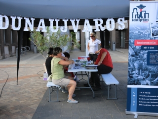 KönyvTér a Városháza téren (2023) - fotó: 