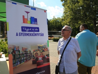 KönyvTér a Városháza téren (2023) - fotó: 