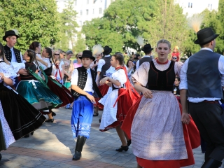 KönyvTér a Városháza téren (2023) - fotó: 