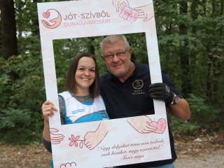 Az erdei tornapálya megtisztítása - fotó: 