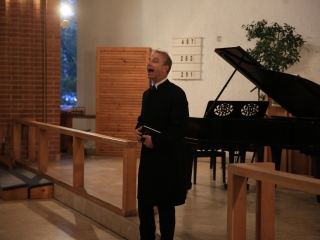 Nemes célért énekeltek, muzsikáltak - fotó: 