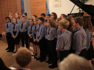 Nemes célért énekeltek, muzsikáltak - fotó: 