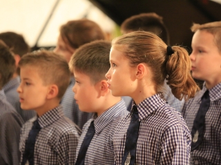 Nemes célért énekeltek, muzsikáltak - fotó: 