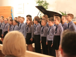 Nemes célért énekeltek, muzsikáltak - fotó: 