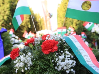 A forradalom emlékezete – ünnepi pillanatokkal - fotó: 