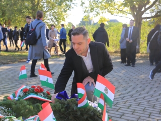 A forradalom emlékezete – ünnepi pillanatokkal - fotó: 