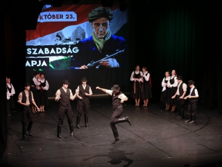 A forradalom emlékezete – ünnepi pillanatokkal - fotó: 