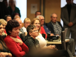 Gálvölgyi János volt a "Rajta, Újváros!" Egyesület sorozatának vendége - fotó: 