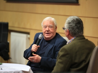 Gálvölgyi János volt a "Rajta, Újváros!" Egyesület sorozatának vendége - fotó: 