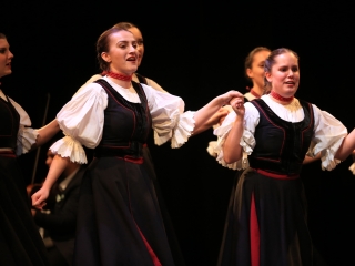 Dunaújvárosi Vasas Táncegyüttes – közös ünnep a Bartókban - fotó: 