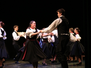 Dunaújvárosi Vasas Táncegyüttes – közös ünnep a Bartókban - fotó: 