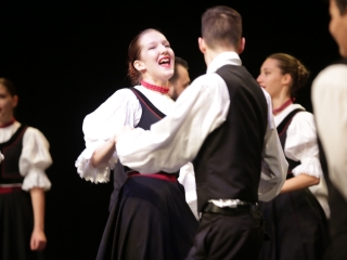 Dunaújvárosi Vasas Táncegyüttes – közös ünnep a Bartókban - fotó: 