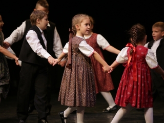 Dunaújvárosi Vasas Táncegyüttes – közös ünnep a Bartókban - fotó: 