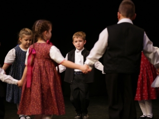 Dunaújvárosi Vasas Táncegyüttes – közös ünnep a Bartókban - fotó: 