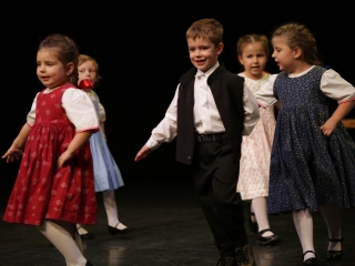 Dunaújvárosi Vasas Táncegyüttes – közös ünnep a Bartókban - fotó: 