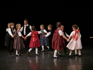 Dunaújvárosi Vasas Táncegyüttes – közös ünnep a Bartókban - fotó: 