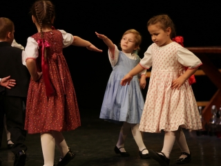 Dunaújvárosi Vasas Táncegyüttes – közös ünnep a Bartókban - fotó: 