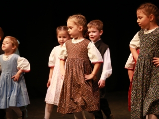 Dunaújvárosi Vasas Táncegyüttes – közös ünnep a Bartókban - fotó: 