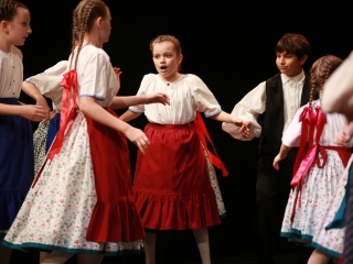 Dunaújvárosi Vasas Táncegyüttes – közös ünnep a Bartókban - fotó: 