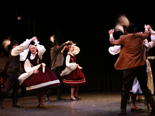 Dunaújvárosi Vasas Táncegyüttes – közös ünnep a Bartókban - fotó: 