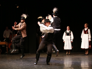 Dunaújvárosi Vasas Táncegyüttes – közös ünnep a Bartókban - fotó: 