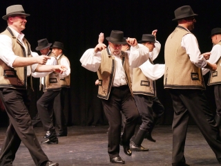 Dunaújvárosi Vasas Táncegyüttes – közös ünnep a Bartókban - fotó: 