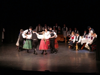 Dunaújvárosi Vasas Táncegyüttes – közös ünnep a Bartókban - fotó: 