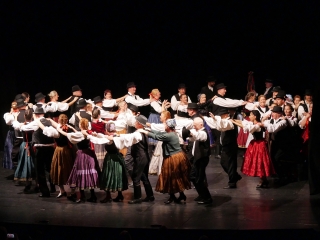 Dunaújvárosi Vasas Táncegyüttes – közös ünnep a Bartókban - fotó: 