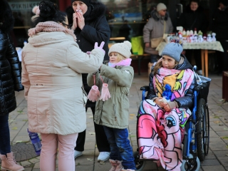 Köszöntő a Római városrészben, Adventi Forgatag a Városháza téren - fotó: 