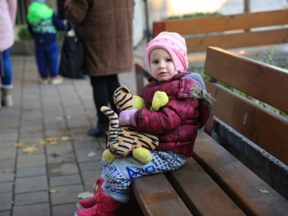 Köszöntő a Római városrészben, Adventi Forgatag a Városháza téren - fotó: 