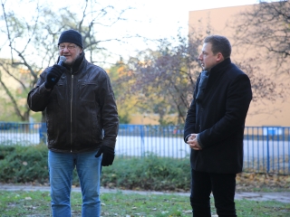 Köszöntő a Római városrészben, Adventi Forgatag a Városháza téren - fotó: 