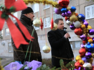 Köszöntő a Római városrészben, Adventi Forgatag a Városháza téren - fotó: 