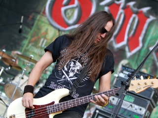 A Rockmaraton képekben - első nap. Omen, Rómaó Vérzik, Kovbojok, Baracka - fotó: Sándor Judit