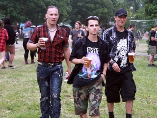 A Rockmaraton képekben - első nap. Omen, Rómaó Vérzik, Kovbojok, Baracka - fotó: Sándor Judit