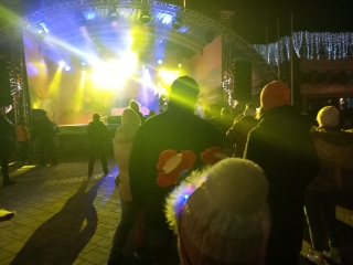 Szilveszter a Városháza téren - fotó: 