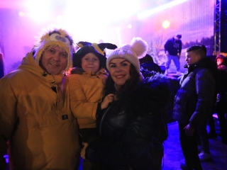 Szilveszter a Városháza téren - fotó: 