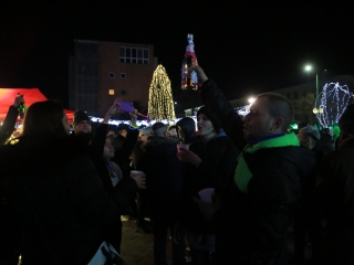 Szilveszter a Városháza téren - fotó: 