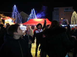 Szilveszter a Városháza téren - fotó: 