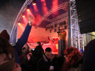 Szilveszter a Városháza téren - fotó: 